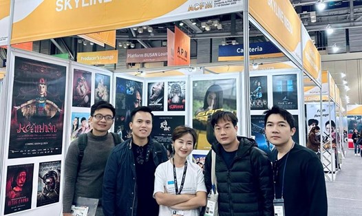 Các Nhà sản xuất phim tại Hội chợ phim LHP Quốc tế Busan. Ảnh: Nhân vật cung cấp