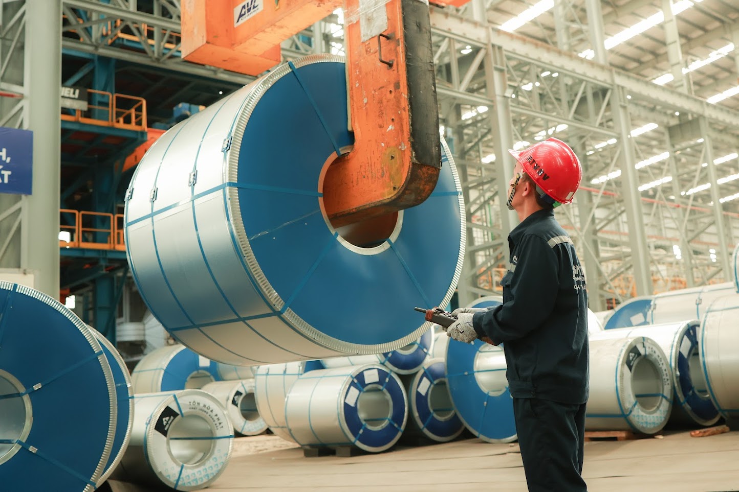 Nhiều doanh nghiệp đã nỗ lực vượt khó, đảm bảo công ăn việc làm cho người lao động. Ảnh: Hải Nguyễn