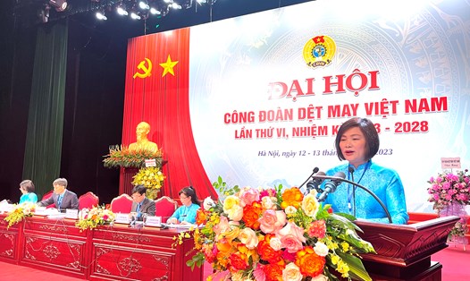 Bà Phạm Thị Thanh Tâm tái đắc cử Chủ tịch Công đoàn Dệt may Việt Nam nhiệm kỳ 2023-2028. Ảnh: Hà Anh