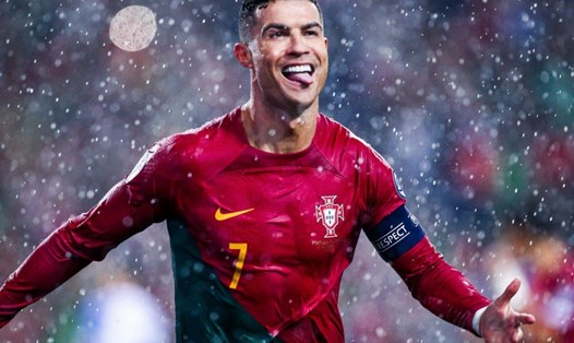 Cristiano Ronaldo lập cú đúp trong chiến thắng 3-2 của tuyển Bồ Đào Nha trước Slovakia. Ảnh: BR Football