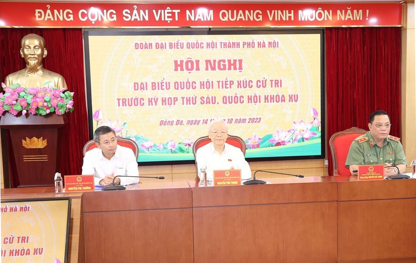 Tổng Bí thư Nguyễn Phú Trọng dự buổi tiếp xúc cử tri tại quận Đống Đa. Ảnh: Trí Dũng/TTXVN