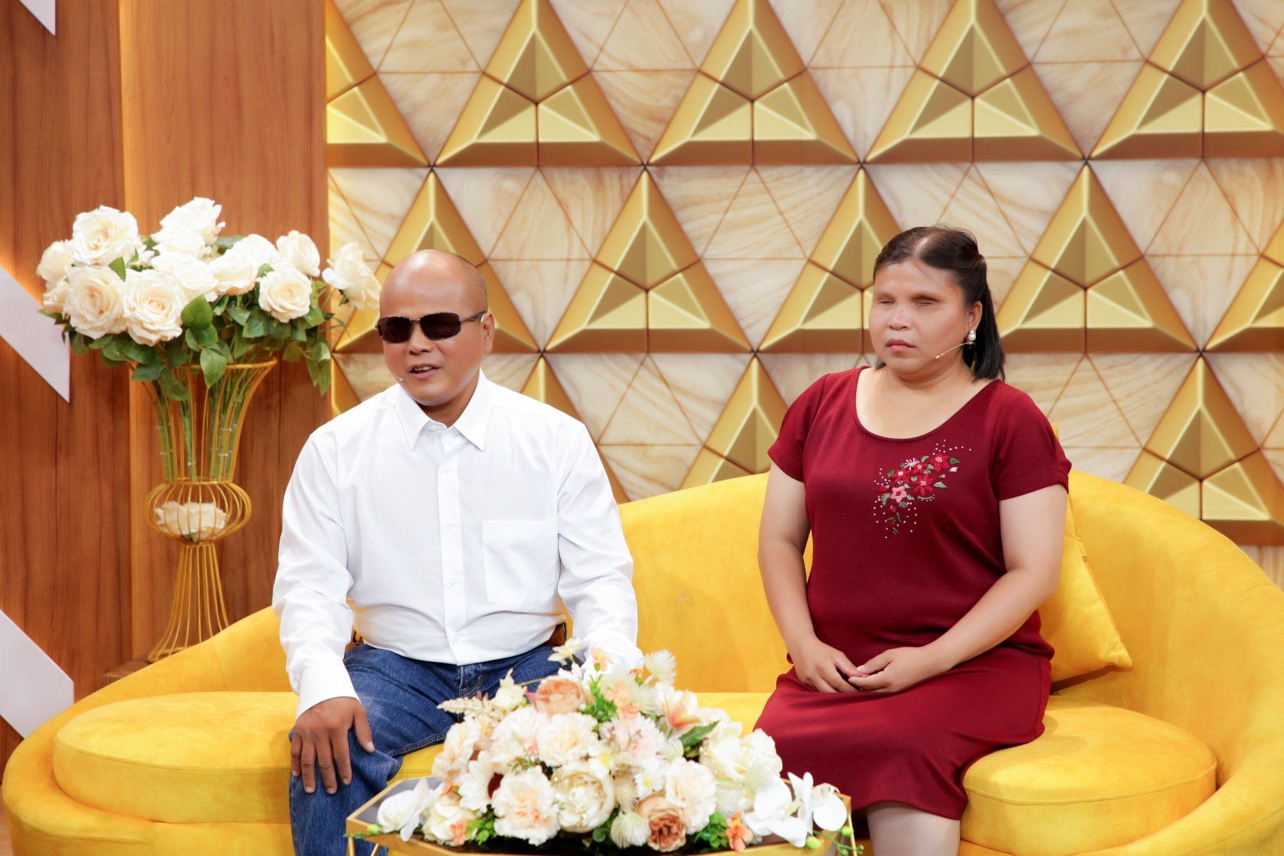 Cặp đôi khiếm thị tại chương trình. Ảnh: NSX.