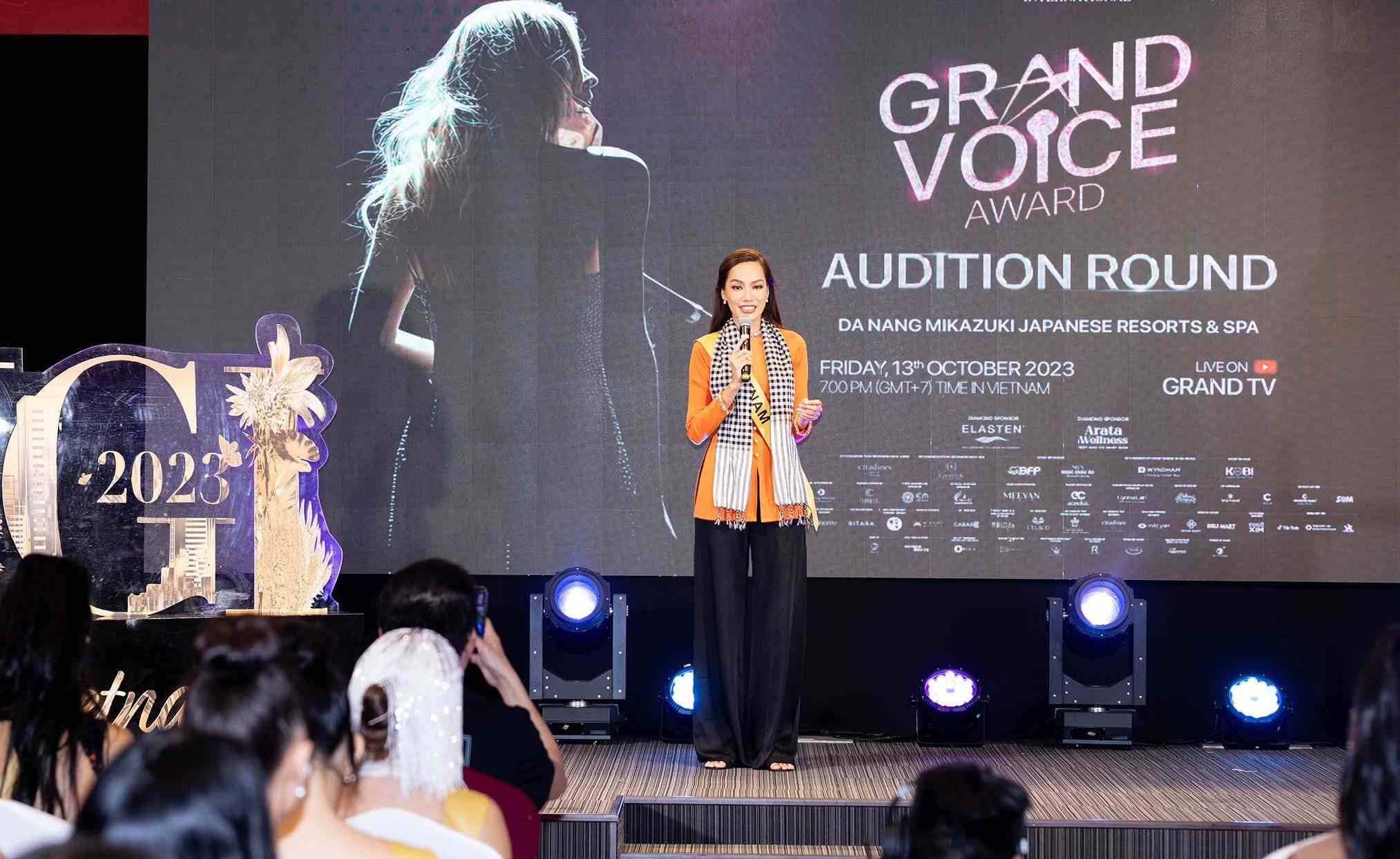 Lê Hoàng Phương gây ấn tượng với tiết mục biểu diễn mang đậm bản sắc văn hóa Việt Nam. Ảnh: NVCC.