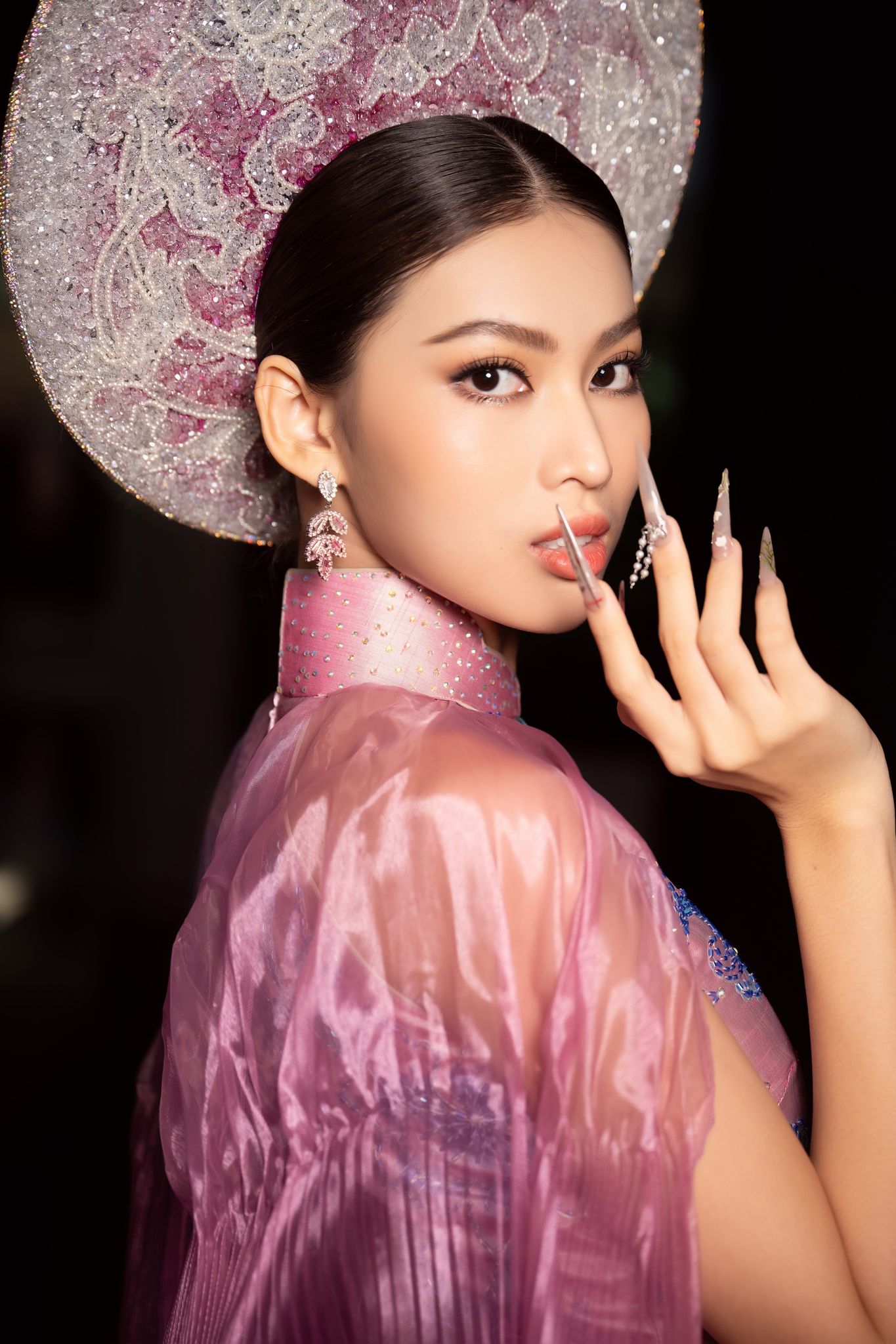Dàn Hoa hậu, á hậu Việt khoe sắc tại Miss Grand International 2023. Ảnh: Sen Vàng