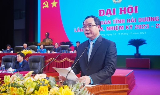 Chủ tịch Tổng LĐLĐVN Nguyễn Đình Khang phát biểu chỉ đạo Đại hội Công đoàn tỉnh Hải Dương. Ảnh: Mai Dung