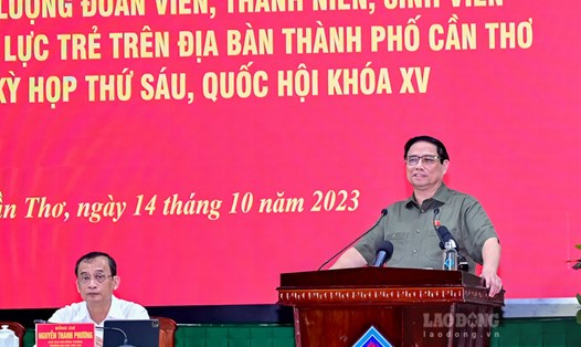 Thủ tướng Chính phủ Phạm Minh Chính phát biểu tại buổi tiếp xúc cử tri là thanh niên, sinh viên, nguồn nhân lực trẻ TP Cần Thơ. Ảnh: Đạt Phan