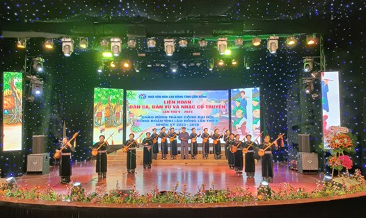 Nhà văn hóa Lao động tỉnh Lâm Đồng tổ chức Liên hoan Dân ca, dân vũ và nhạc cổ truyền lần thứ V, năm 2023. Ảnh: ĐT