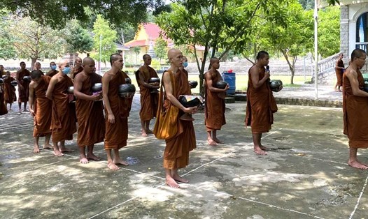 Lễ Sen Dolta mang đậm nét văn hóa truyền thống của đồng bào dân tộc Khmer. Ảnh: Quy Sa.