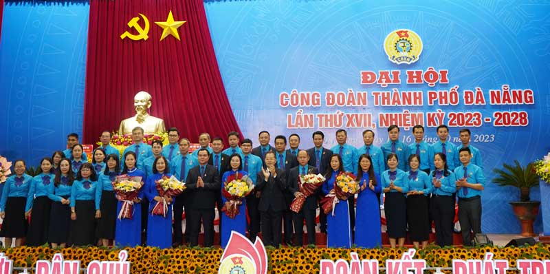  Ra mắt Ban Chấp hành Liên đoàn Lao động thành phố Đà Nẵng khoá XVII, nhiệm kỳ 2023-2028. Ảnh: Tường Minh