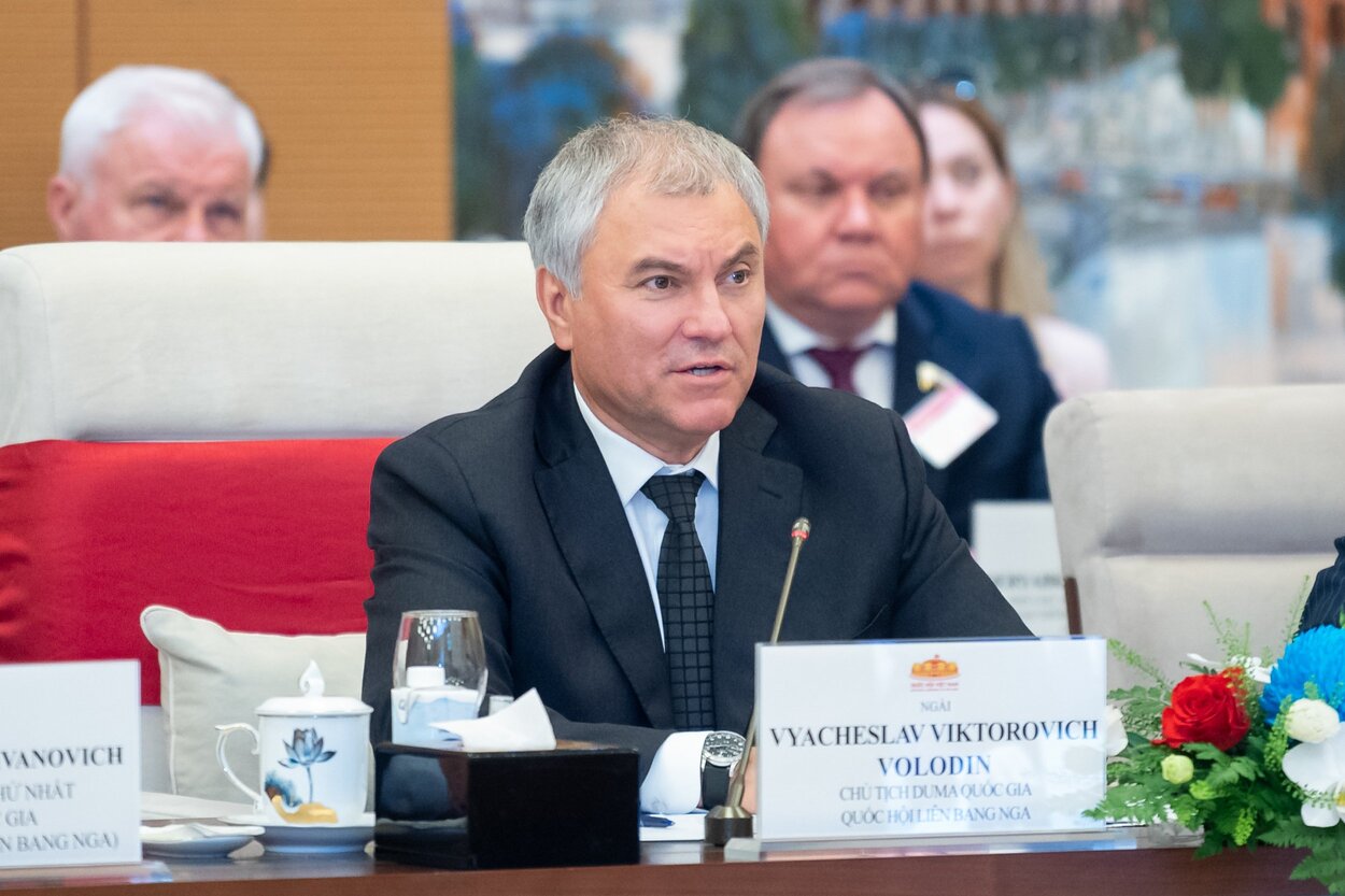 Chủ tịch Duma Quốc gia Quốc hội Liên bang Nga Vyacheslav Viktorovich Volodin phát biểu tại hội đàm. Ảnh: Hải Nguyễn
