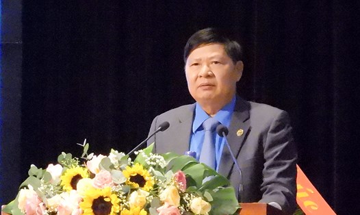 Ông Phan Văn Anh - Phó Chủ tịch Tổng LĐLĐ Việt Nam phát biểu tại Đại hội Công đoàn tỉnh Điện Biên. Ảnh: Văn Thành Chương
