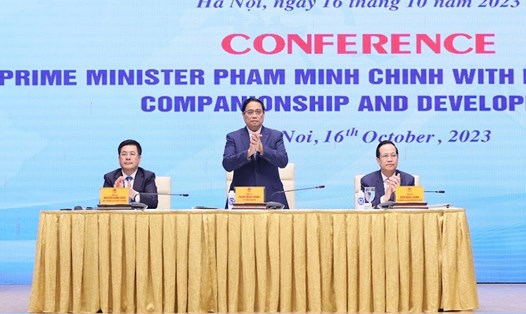 Thủ tướng Chính phủ Phạm Minh Chính chủ trì Hội nghị gặp mặt cộng đồng doanh nghiệp đầu tư nước ngoài. Ảnh: VGP