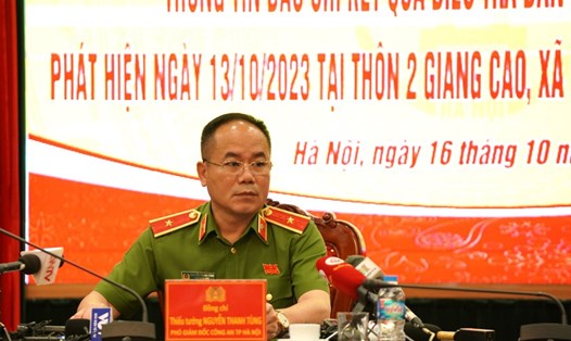 Thiếu tướng Nguyễn Thanh Tùng - Phó Giám đốc Công an TP Hà Nội - thông tin về vụ án sát hại cô gái 17 tuổi. Ảnh: Quang Việt