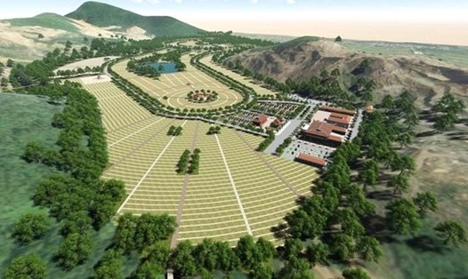 Dự án Nghĩa trang sinh thái vĩnh hằng tại xã Hưng Tây, huyện Hưng Nguyên được bố trí nằm trong thung lũng, xung quanh được bao bọc bởi các vách núi. Ảnh: Hải Đăng