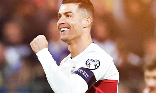 Cristiano Ronaldo có bàn thắng thứ 127 trong màu áo đội tuyển Bồ Đào Nha. Ảnh: UEFA