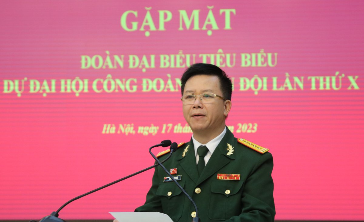 Đại tá 