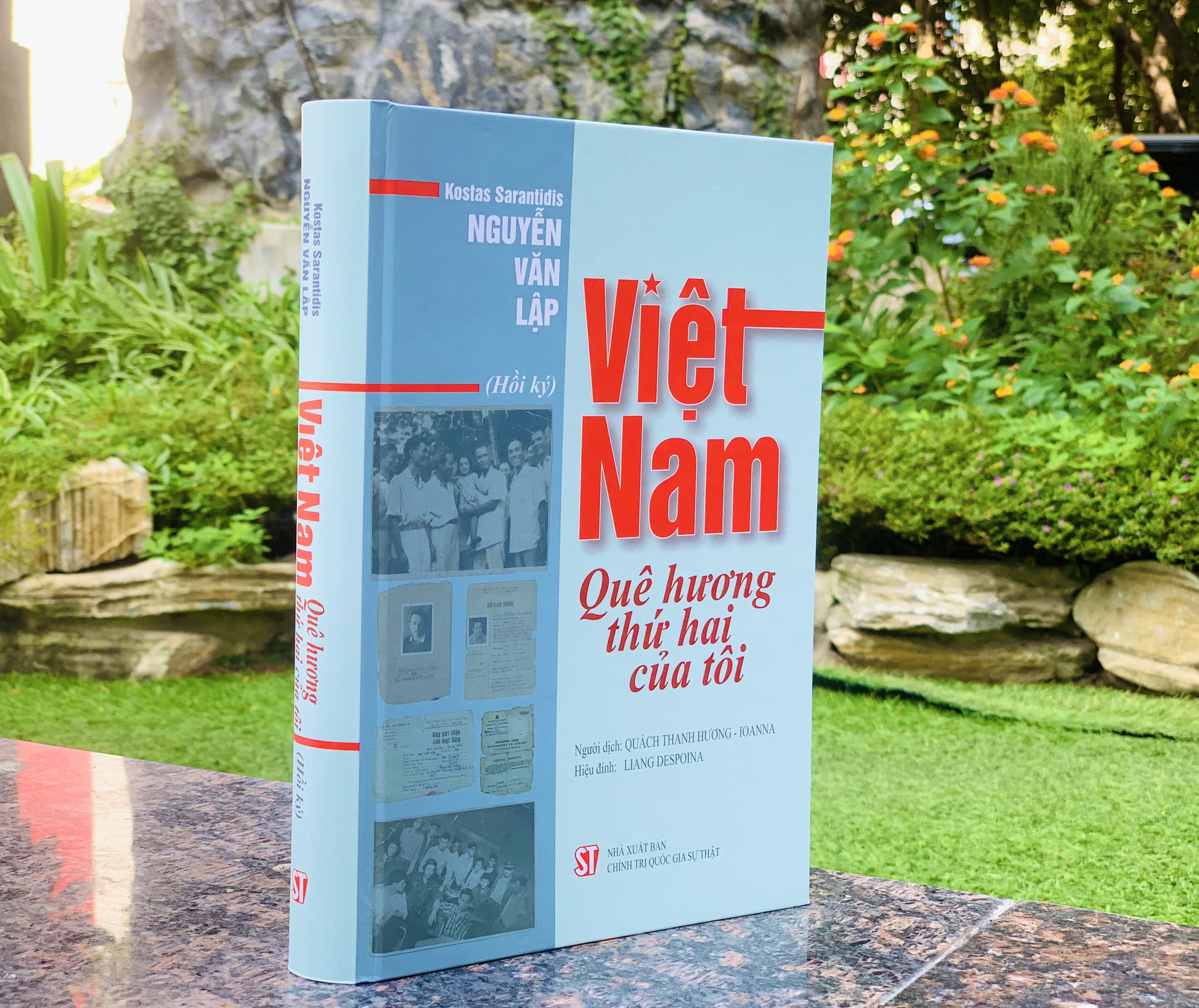 Cuốn sách "Việt Nam - Quê hương thứ hai của tôi". Ảnh: NXB
