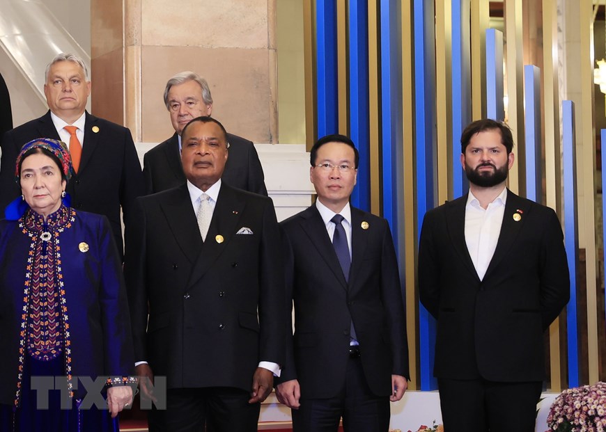 Chủ tịch nước tại tiệc chiêu đãi chào mừng trưởng đoàn và phu nhân các nước dự Diễn đàn Cấp cao Hợp tác Quốc tế Vành đai và Con đường lần thứ 3 tại Bắc Kinh ngày 17.10. Ảnh: TTXVN