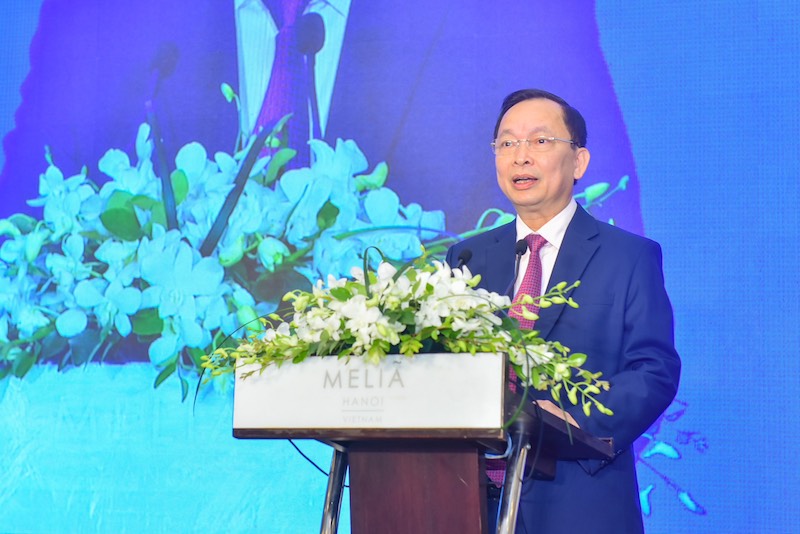 Ông Đào Minh Tú, Phó Thống đốc thường trực Ngân hàng Nhà nước, Trưởng ban Vì sự tiến bộ của phụ nữ ngành Ngân hàng, Chủ tịch Công đoàn Ngân hàng Việt Nam phát biểu khai mạc hội thảo. Ảnh: Hà Anh 