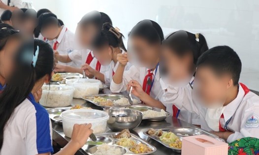 Trường THCS Yên Nghĩa tạm dừng bếp ăn bán trú kể từ ngày 19.10. Ảnh: Vân Trang