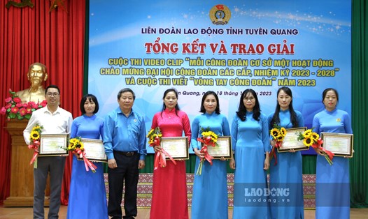 Tổng kết và trao giải 2 cuộc thi về Công đoàn tại tỉnh Tuyên Quang. Ảnh: Lam Thanh