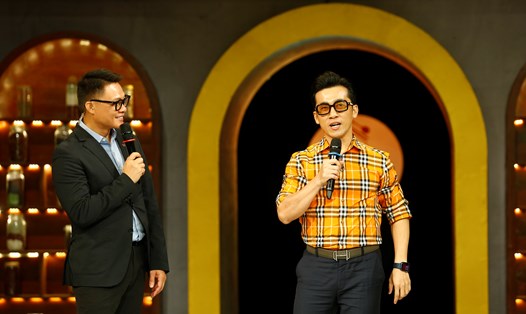 Nam ca sĩ Quang Hào làm ban giám khảo khách mời trong "Của ngon vật lạ". Ảnh: VTV