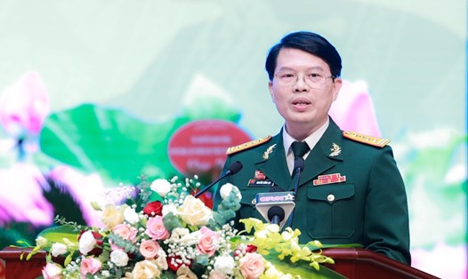 Đại tá Nguyễn Hồng Lợi tham luận tại Đại hội. Ảnh: Hải Nguyễn