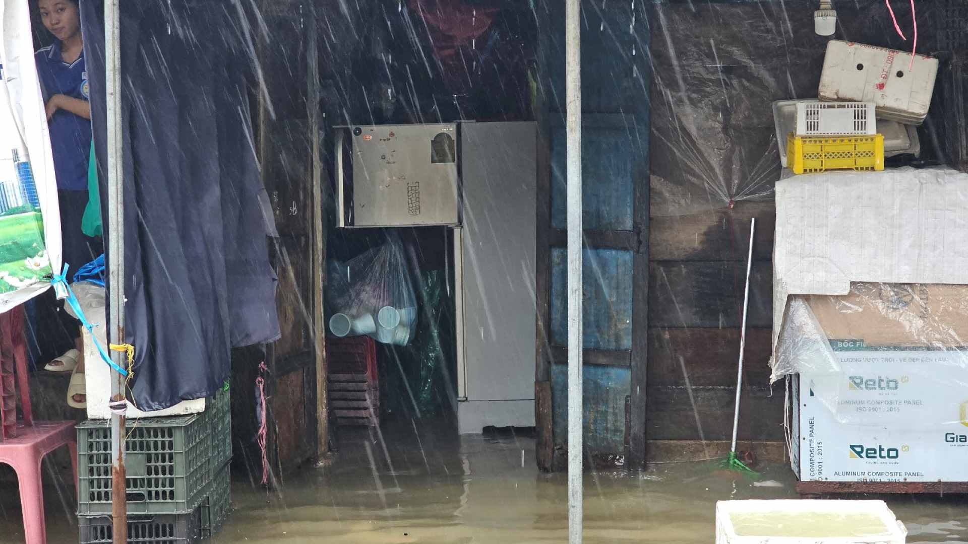 Theo dự báo của Đài Khí tượng thủy văn tỉnh Thừa Thiên Huế, từ chiều ngày 18.10 đến sáng ngày mai 19.10, tại tỉnh Thừa Thiên Huế tiếp tục có mưa to đến rất to. 