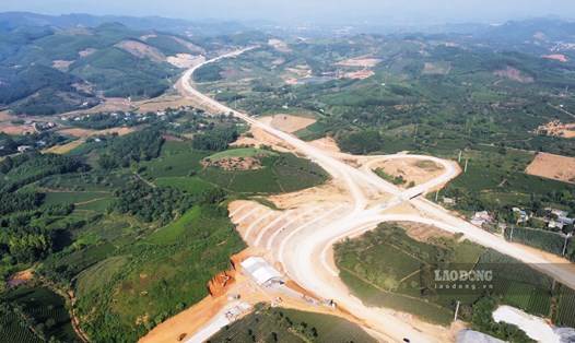 Cao tốc Tuyên Quang - Hà Giang có điểm đầu tiếp giáp với cao tốc Tuyên Quang - Phú Thọ. Ảnh: Nguyễn Tùng.