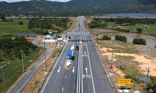  Cao tốc Nha Trang - Cam Lâm sẽ triển khai thu phí BOT với công nghệ tự động không dừng hoàn toàn. Ảnh: Hữu Long