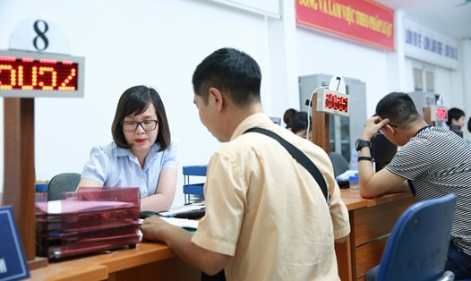 Dự kiến sau khi cải cách, mỗi năm tiền lương sẽ tăng 5-7%. Ảnh: Hải Nguyễn
