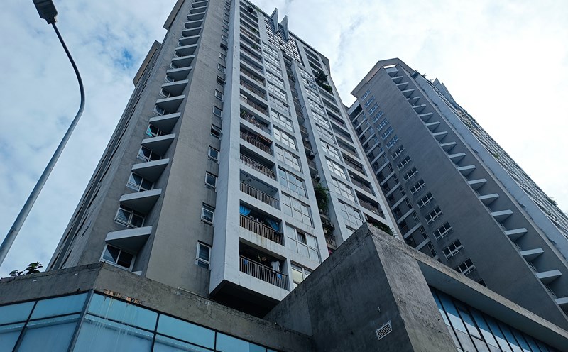 Giá chung cư Hà Nội cao ngất ngưởng, nhiều người từ bỏ ý định mua nhà. Ảnh: Thu Giang