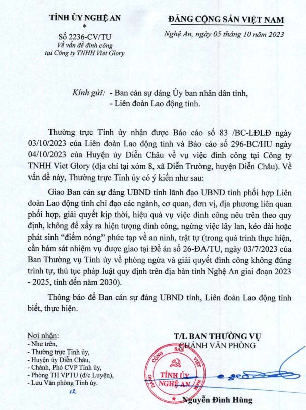 Công văn số 2236 của Tỉnh ủy Nghệ An chỉ đạo giải quyết vụ việc. Ảnh: Quang Đại