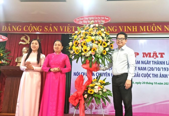 Nữ CNVCLĐ đóng góp rất lớn vào sự phát triển của ngành Caosu Việt Nam