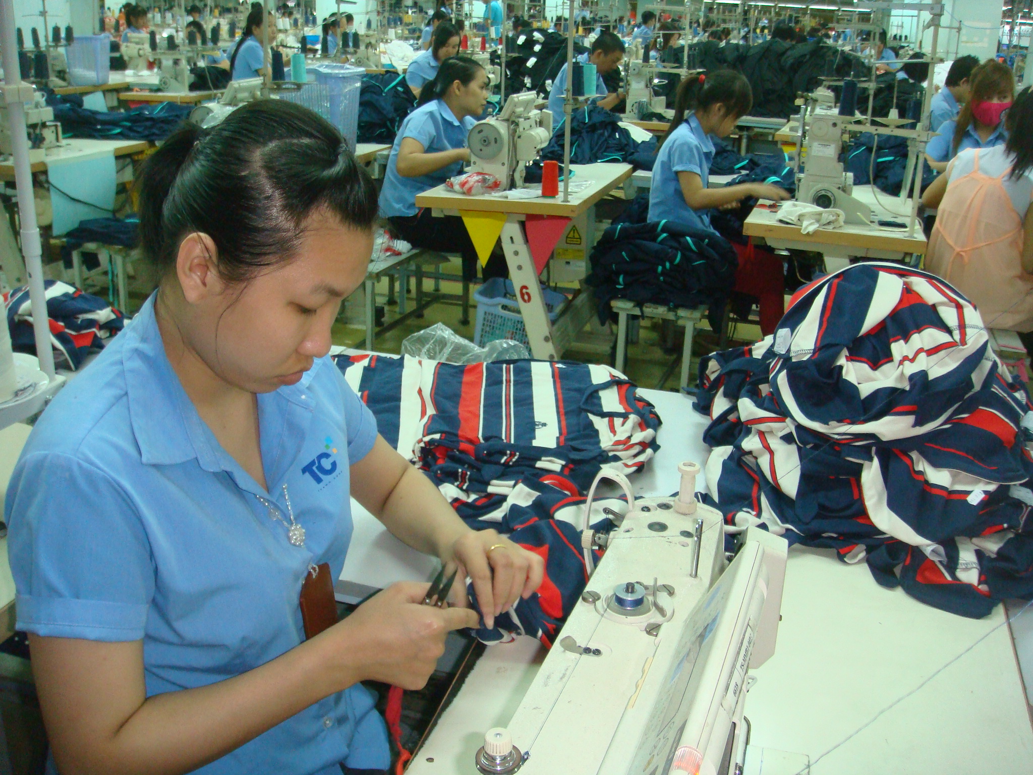 Công ty Thành Công luôn bảo đảm việc làm, thu nhập cho NLĐ. Ảnh: Nam Dương