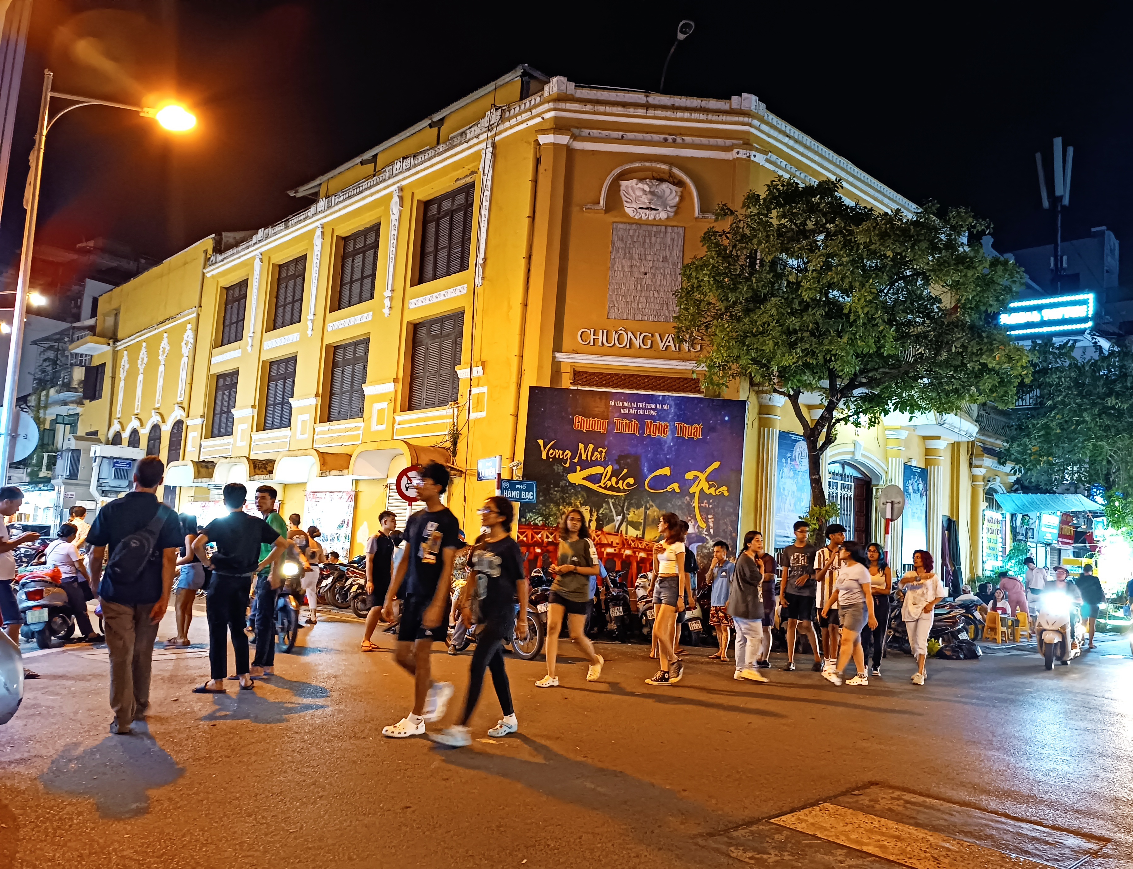 Chuẩn bị ra mắt tour du lịch đêm, không gian nghệ thuật chiếu sáng ở Hà Nội. Ảnh minh hoạ: Thu Giang 