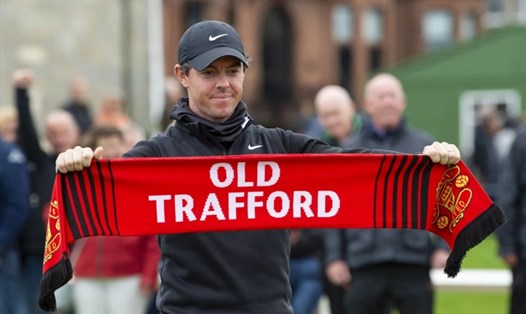 Rory McIlroy là fan hâm mộ từ bé của Man United. Ảnh: RTE