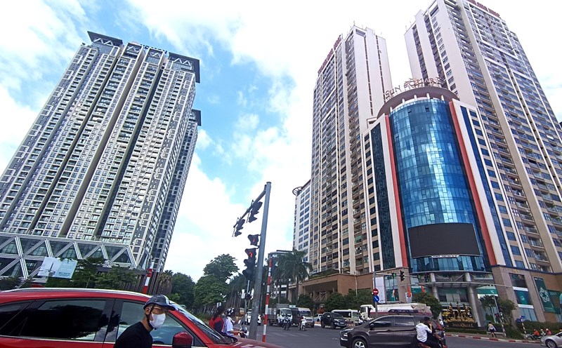 Giá chung cư khu vực trung tâm Hà Nội gần đây tăng cao ngất ngưởng. Ảnh: Thu Giang