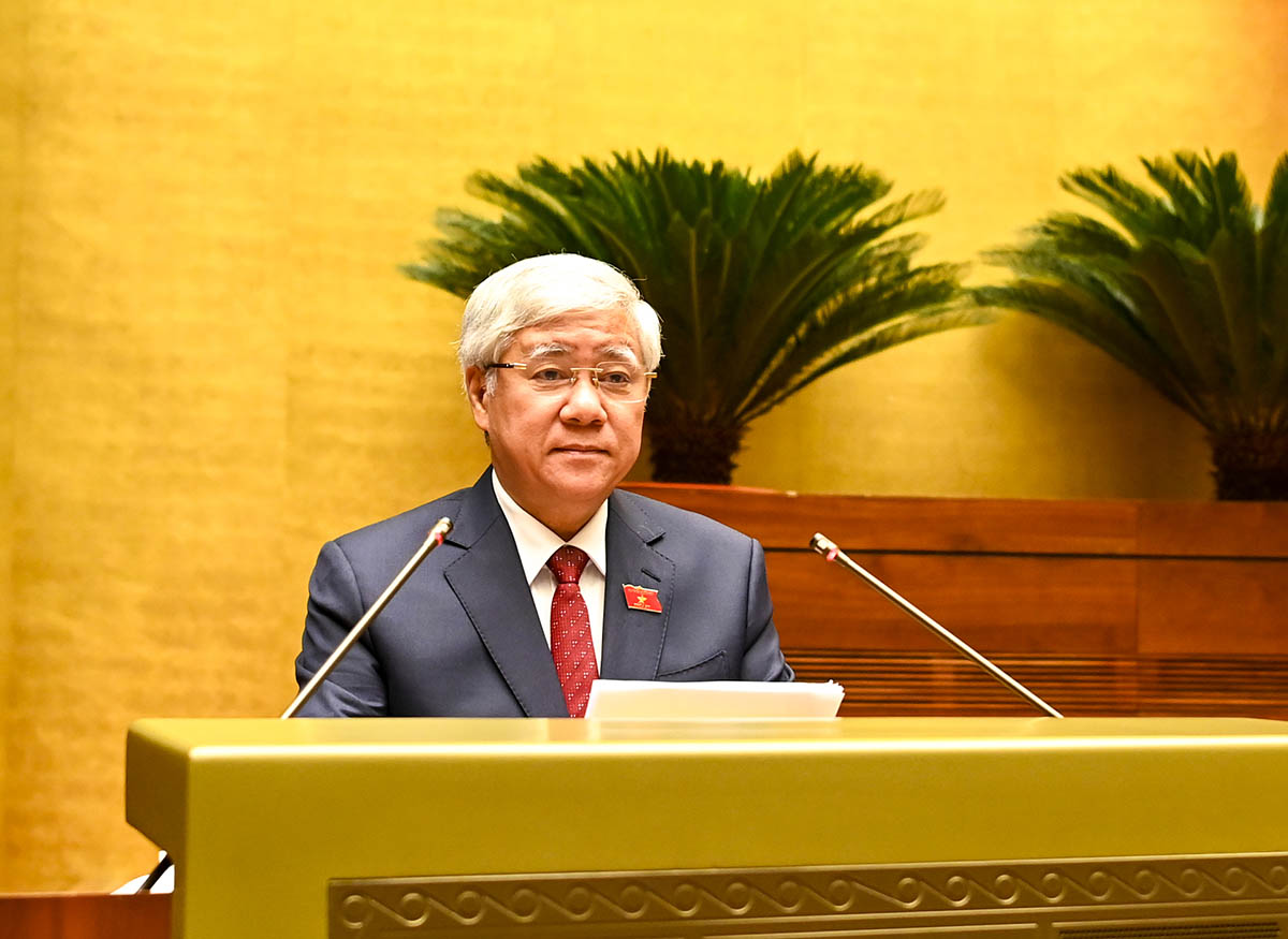 Chủ tịch Ủy ban Trung ương MTTQ Việt Nam Đỗ Văn Chiến báo cáo tại phiên khai mạc. Ảnh: Phạm Đông