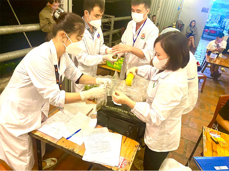 Bắc Kạn ra chỉ đạo "nóng" sau vụ 5 người ngộ độc rượu tại quán ăn vỉa hè. Ảnh: Đơn vị cung cấp.