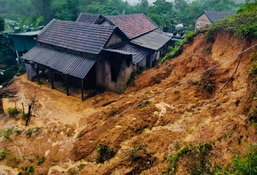 Tuần trước, một vụ sạt lở đất đã xảy ra tại xã Đồng Hoá (huyện Tuyên Hoá). Ảnh: Tâm Đức