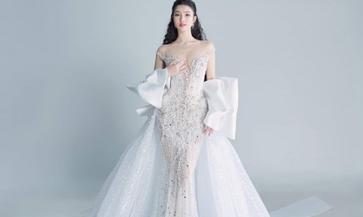 Phương Nhi mang đến chung kết Miss International 2 thiết kế đầm dạ hội lộng lẫy. Ảnh: NVCC.