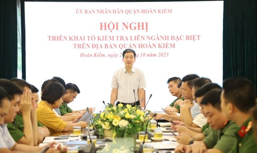 Ông Nguyễn Quốc Hoàn - Phó Chủ tịch UBND quận Hoàn Kiếm phát biểu tại lễ ra mắt. Ảnh: UBND quận Hoàn Kiếm 