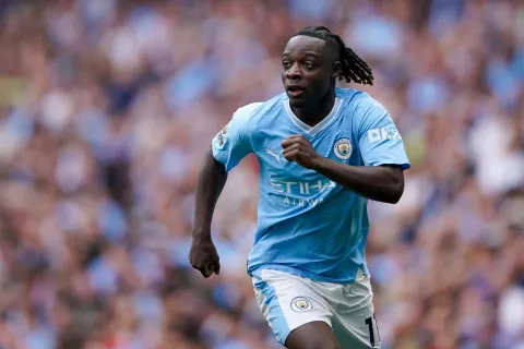 Jeremy Doku ngày càng trở nên nguy hiểm trong màu áo Man City