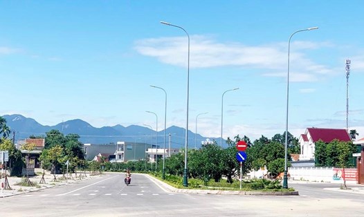 Được UBND tỉnh giao 15 tỉ đồng xây dựng nông thôn mới, nhưng 9 tháng qua, huyện Sơn Tịnh chưa giải ngân được đồng nào. Ảnh: Thanh Thuận