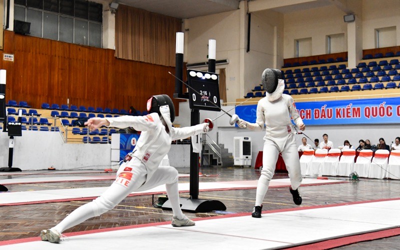 Giải đấu kiếm vô địch quốc gia 2023 đang diễn ra tại Nhà thi đấu Trịnh Hoài Đức - Hà Nội. Ảnh: Cục TDTT