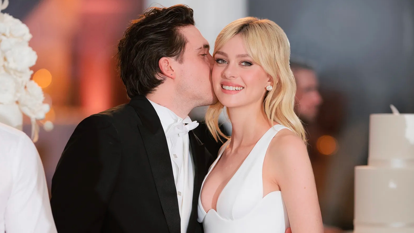 Vợ chồng Brooklyn Beckham đã kết hôn 1 năm. Ảnh: Vogue