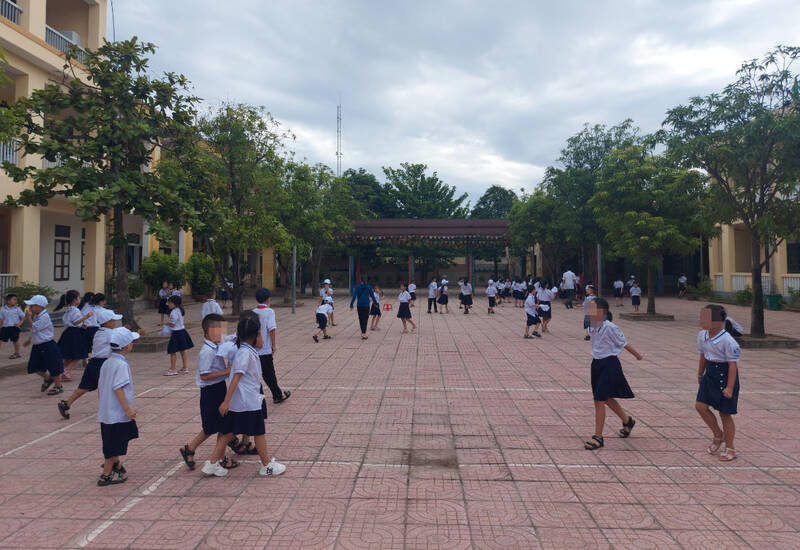 Học sinh một trường Tiểu học ở Hà Tĩnh. Ảnh: Trần Tuấn.