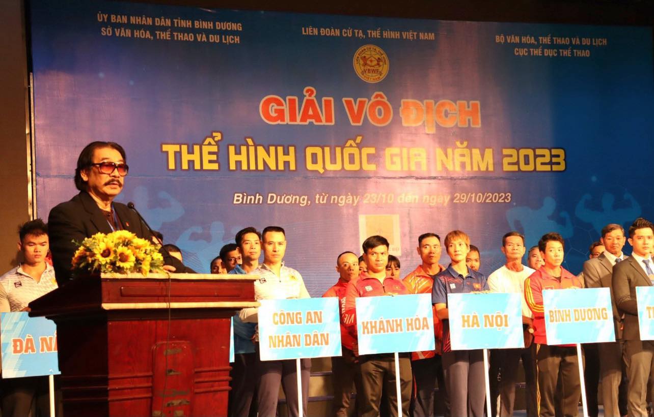 Ông Nguyễn Hồng Minh phát biểu tại lễ khai mạc. Ảnh: Sở VHTTDL Bình Dương