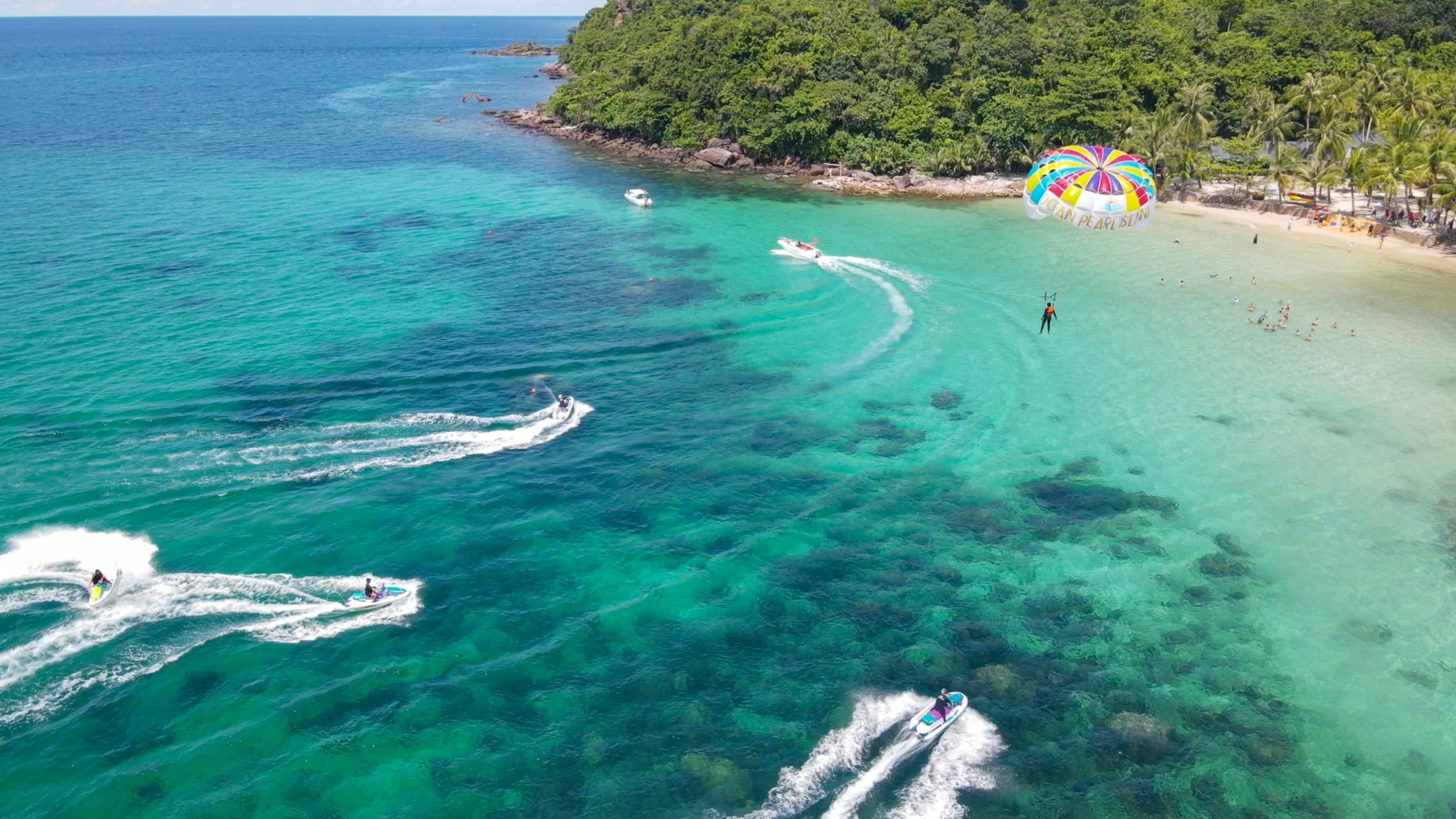 Hoạt động trải nghiệm ngoài trời ở Phú Quốc được nhiều du khách yêu thích. Ảnh: Thanh Bồng